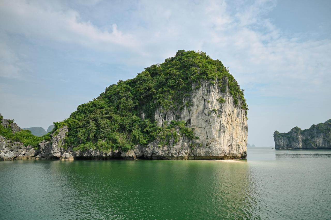 Hotel Le Theatre Cruises - Wonder On Lan Ha Bay Ha Long Zewnętrze zdjęcie